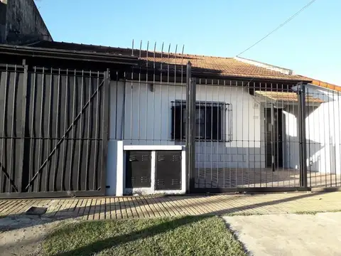 Casa  en Venta ubicado en Quilmes Oeste, Quilmes, G.B.A. Zona Sur