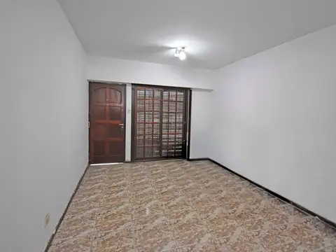 Depto Tipo Casa en Alquiler 61 años