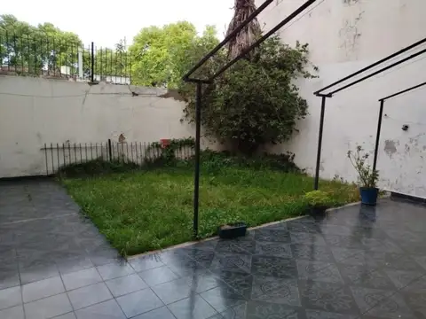 Sarmiento 1900, Piso PB