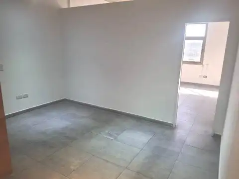Oficina en Alquiler en San Justo, $ 500.000