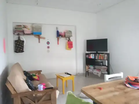 RETASADA, NUEVO VALOR  CASA MAS LOTE LINDERO EN EXCELENTE BARRIO EN ALEJANDRO KORN