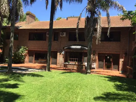 Casa en Venta en Acassuso Libertador  /  Solis, Acassuso