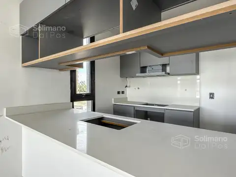 Av. Centenario al 2000