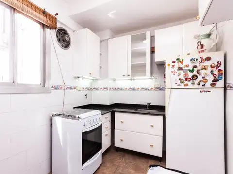 Aristóbulo del Valle 400