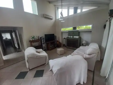 Casa en Venta en Chascomus, USD 185.000