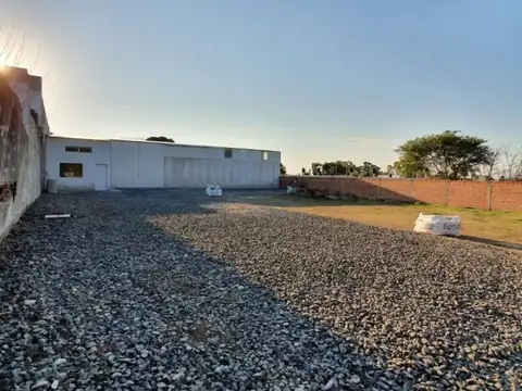 Galpon De 250 M2 Con Oficinas A Estrenar, Terreno De 1.250 M2 - Sobre Asfalto!