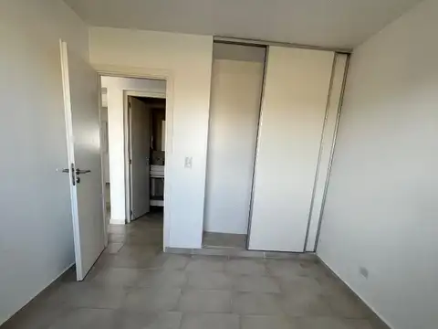 Departamento en Alquiler en Valle Cercano, $ 530.000