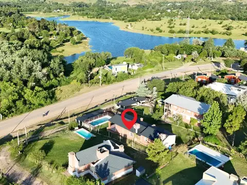Casas con jardín y pileta en Potrero de Garay