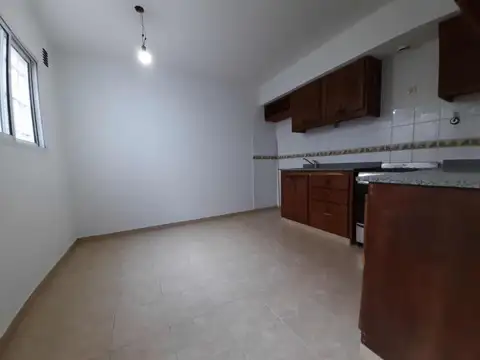 Depto Tipo Casa en Alquiler en Ituzaingo, $ 950.000