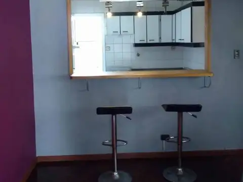 AZURDUY 2700, Piso 1