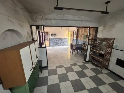 Casa 4 ambientes con 1 baño