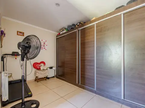 Venta Casa en PH 4 ambientes Independiente y con Parque. Barrio San Cayetano