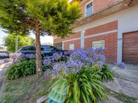 Depto Tipo Casa en Venta de 4 ambientes