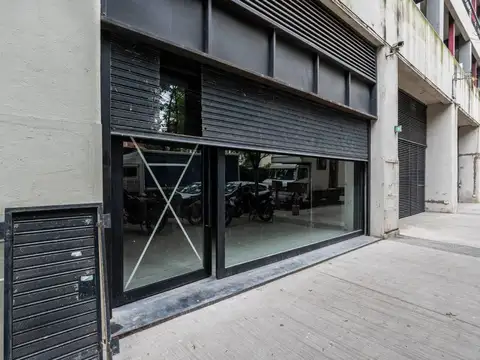 Alq. local 2 plantas en LA BOCA Est. Industrial 