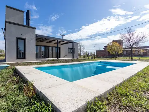 ALQUILER CASA EN ROLDÁN CON PILETA