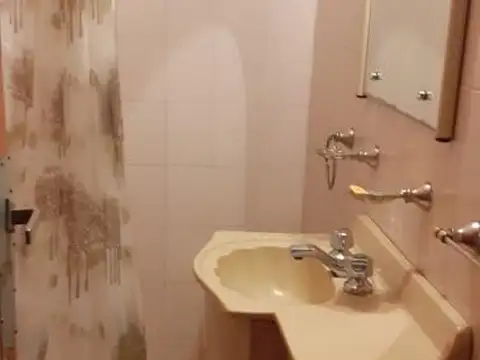 Depto Tipo Casa en Venta con 3 cocheras