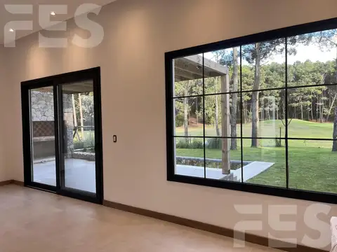 Casa en Venta en Pinamar, USD 385.000