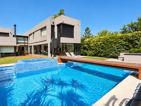 Casa en Venta en El Establo, USD 600.000