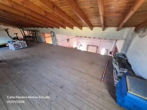 Casa en Venta con 2 cocheras