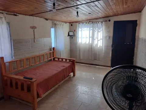 CASA DE DOS AMBIENTES EN UNA PLANTA