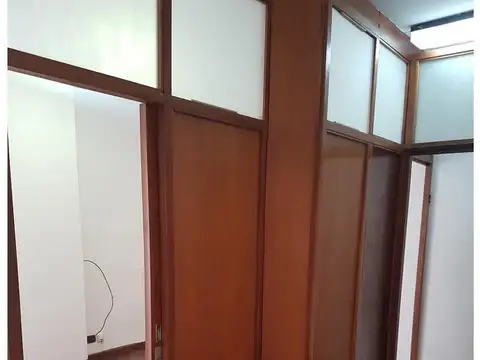 Oficina en Alquiler en Centro, $ 140.000