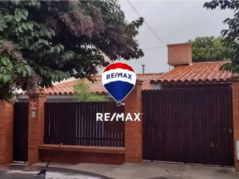 CASA 4 DORMITORIOS EN VENTA BARRIO TRES CERRITOS