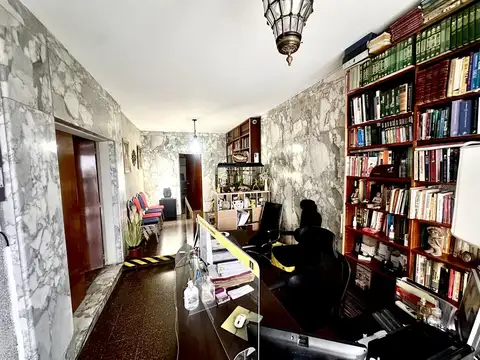 Casa 6 ambientes con 2 baños