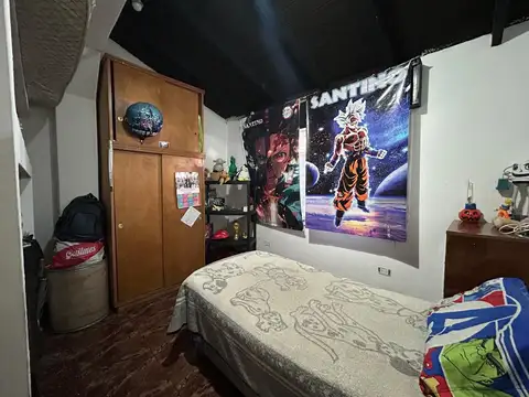 VENTA CASA  4 AMBIENTES PILETA Y COCHERA J.C. PAZ