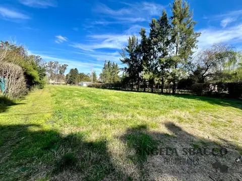 Terreno en Venta en Parque Exaltación, USD 38.000