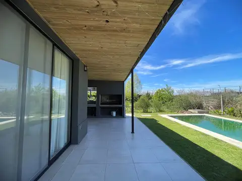 Casa en Venta en Puertos - Barrio Vistas, USD 285.000