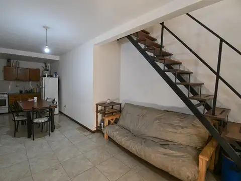 DUPLEX EN EXCELENTE UBICACIÓN