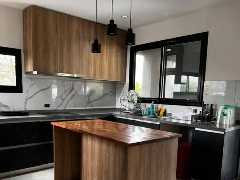 Caamaño 1100, Piso 0
