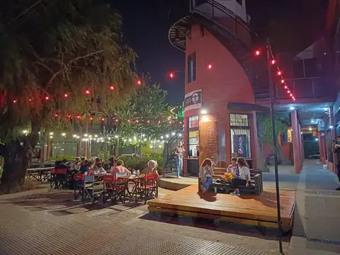 Local en Alquiler en Bajo de San Isidro con venta de fondo de comercio