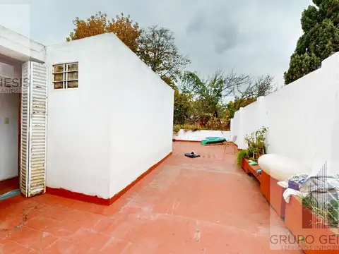 Casa 7 ambientes con 4 baños