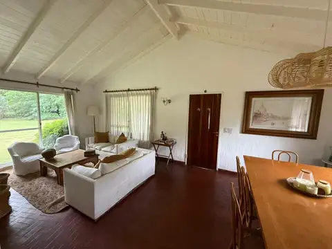Casa en  Alquiler Anual- a partir de Enero 2027 - con muebles - Teresa Urdapilleta Propiedades