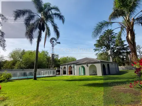 Casa en venta 4 ambientes estilo colonial con pileta La Reja Moreno