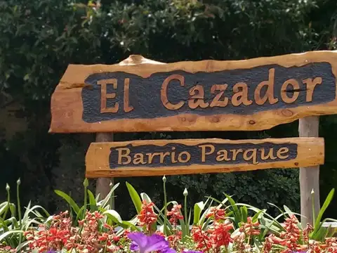 Lote en Venta 1200m2 - Barrio Parque El Cazador 