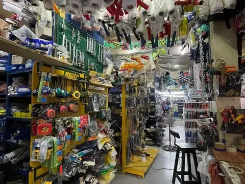 LOCAL y  FONDO DE COMERCIO FERRETERIA