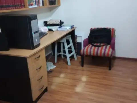 Depto Tipo Casa 4 ambientes con 2 baños