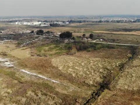 Terreno en Venta en La Pista, USD 738.000