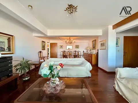 Departamento en Venta de 4 dormitorios
