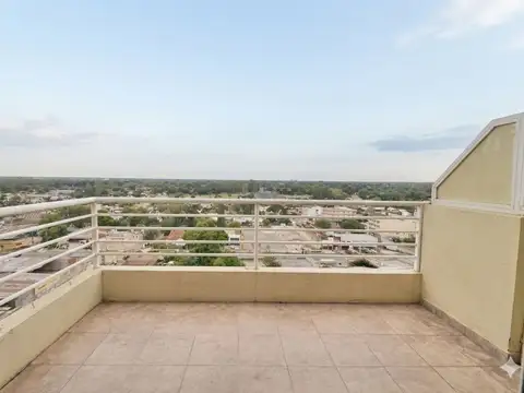 Venta depto duplex 4 amb- cochera Pilar  A.credito