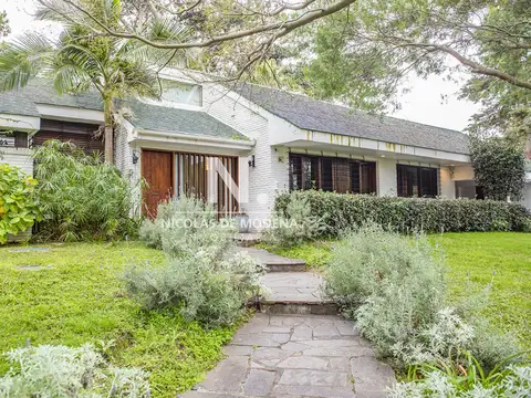 Elegante residencia en Venta en San Rafael proximo al mar