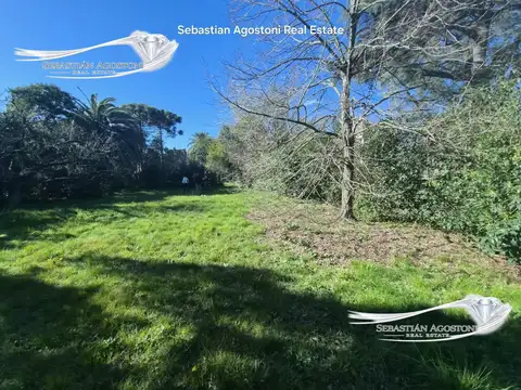 Venta de Terreno en esquina en Parque Leloir