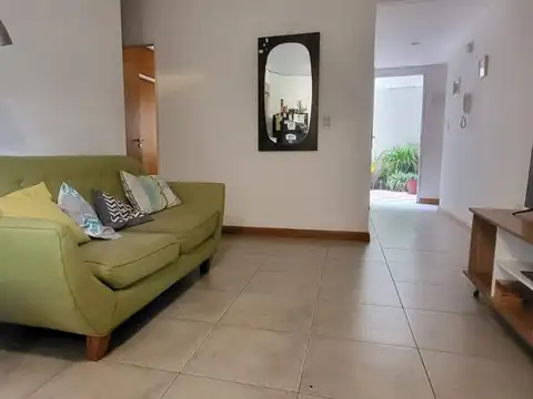 Venta Dto. 2 ambientes. con 2 patios Caballito