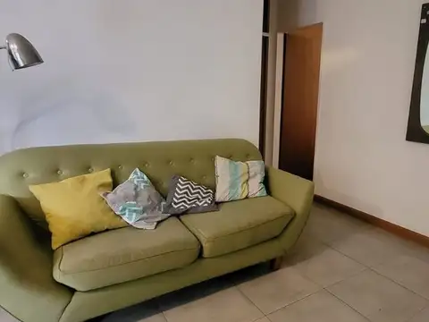 Venta Dto. 2 ambientes. con 2 patios Caballito