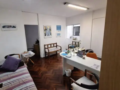 Paraná 200, Piso 1