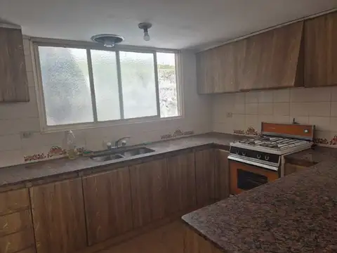 Depto Tipo Casa en Venta 54 años