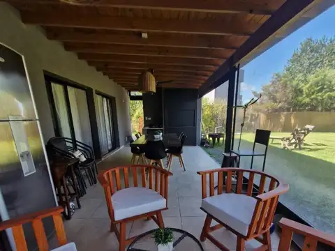 Casa en Venta en Santa Isabel, USD 190.000