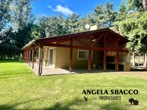 Casa 3 ambientes con 2 baños